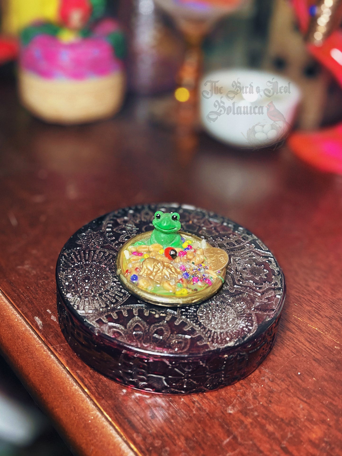 Mini Prosperity Frog Resin Figurine (1in)