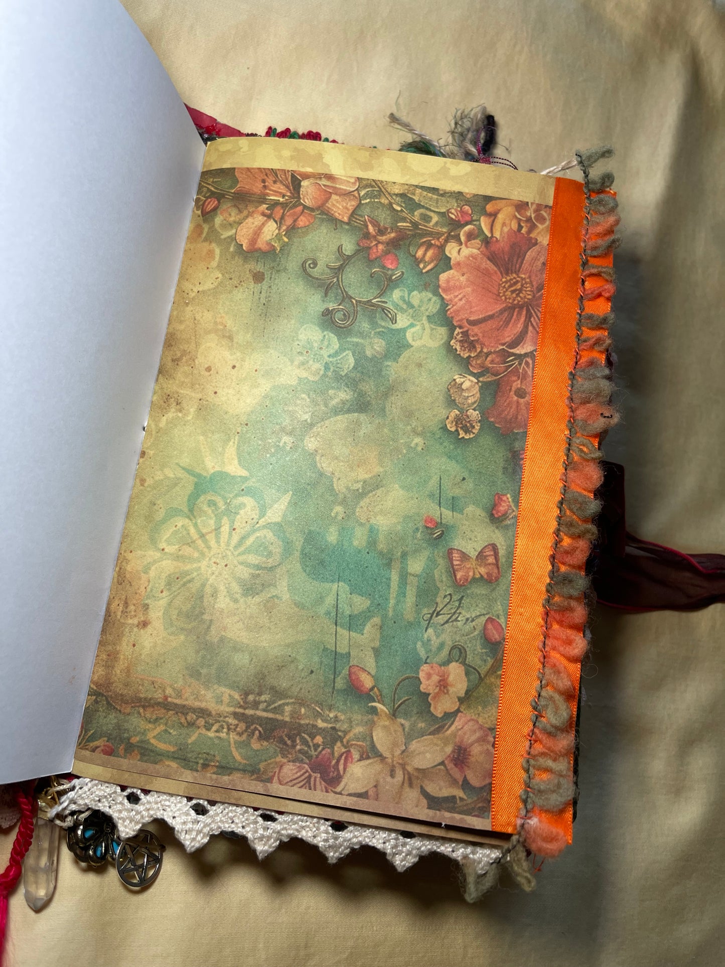 Romani Themed Junk Journal (192 Pages)