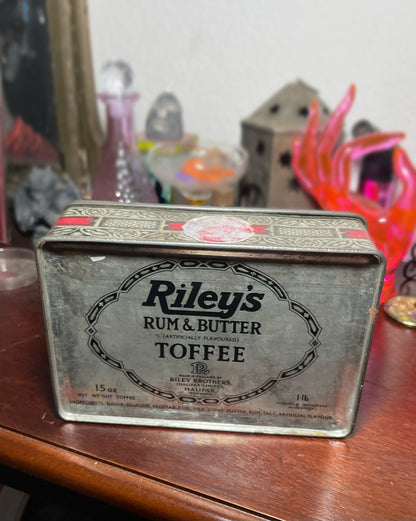 Vintage Riley's Falconer's Hunt Toffee 1950's Tin From Halifax England
